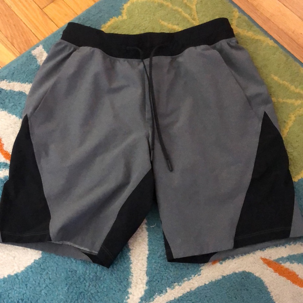 Lululemon Men’s Short Medium with Liner Super Thick